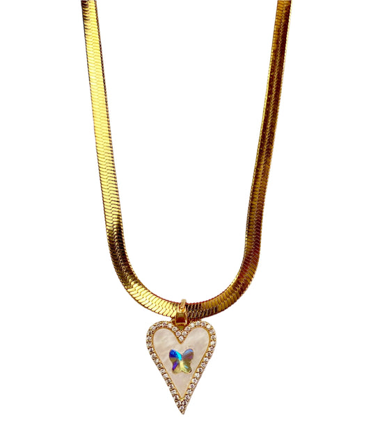 antitarnish necklace, antitarnish chain, waterproof jewellery, girls accessories, heart pendant, heart chain, heart necklace, glitter pendant, palmonas jewellery, gold palted jewellery, luxury, every day wear, jewellery, trending jewellery, daily wear, affordable jewels, timeless jewels, pintrest jewels